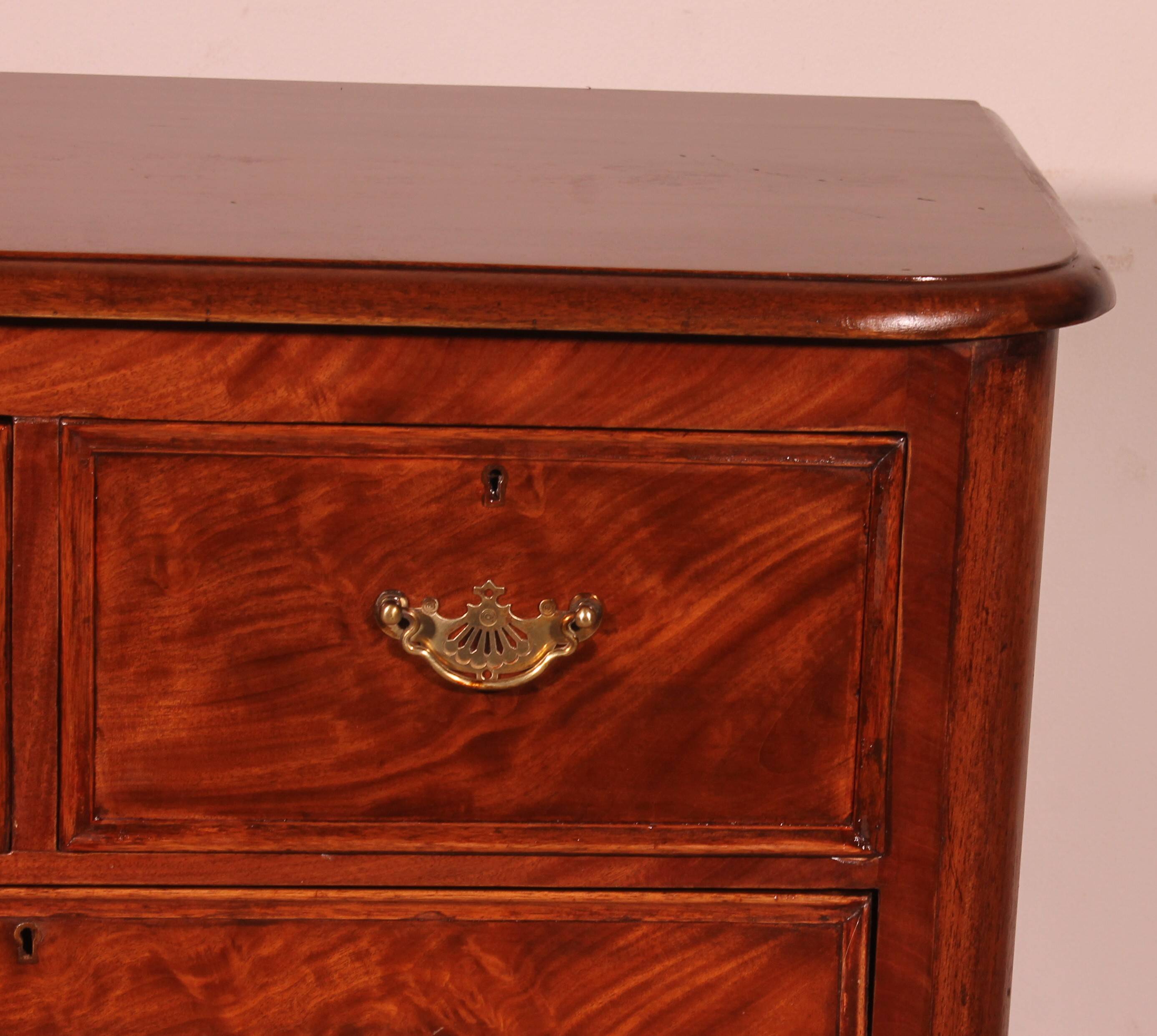 small mahogany chest of drawers - 19th century