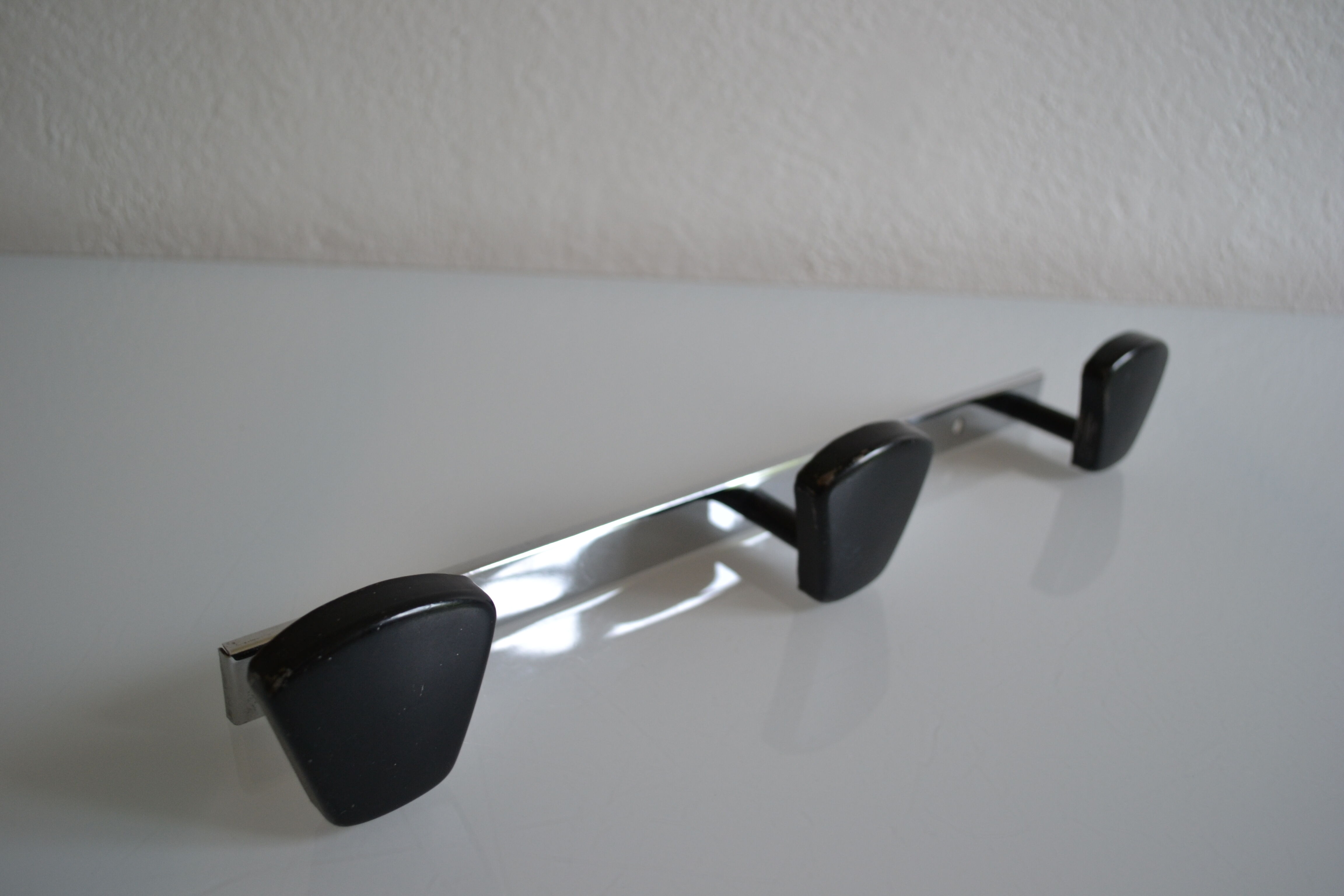 Wall coat rack with 3 hooks vintage 60's