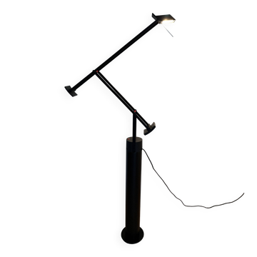 TIZIO lamp Artemide Italian design Starck Richard Sapper Memphis