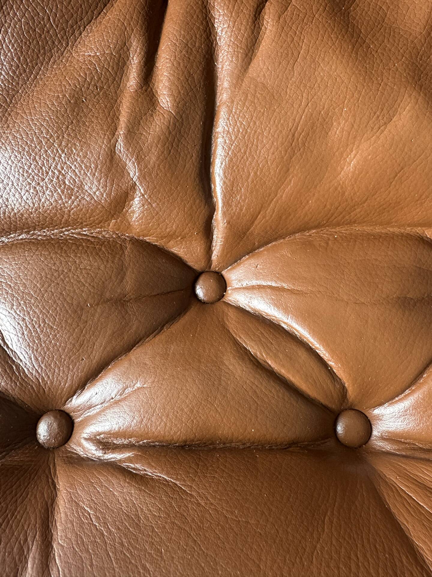 Vintage Scandinavian Falcon lounge chair by Sigurd Ressel, 1970.
