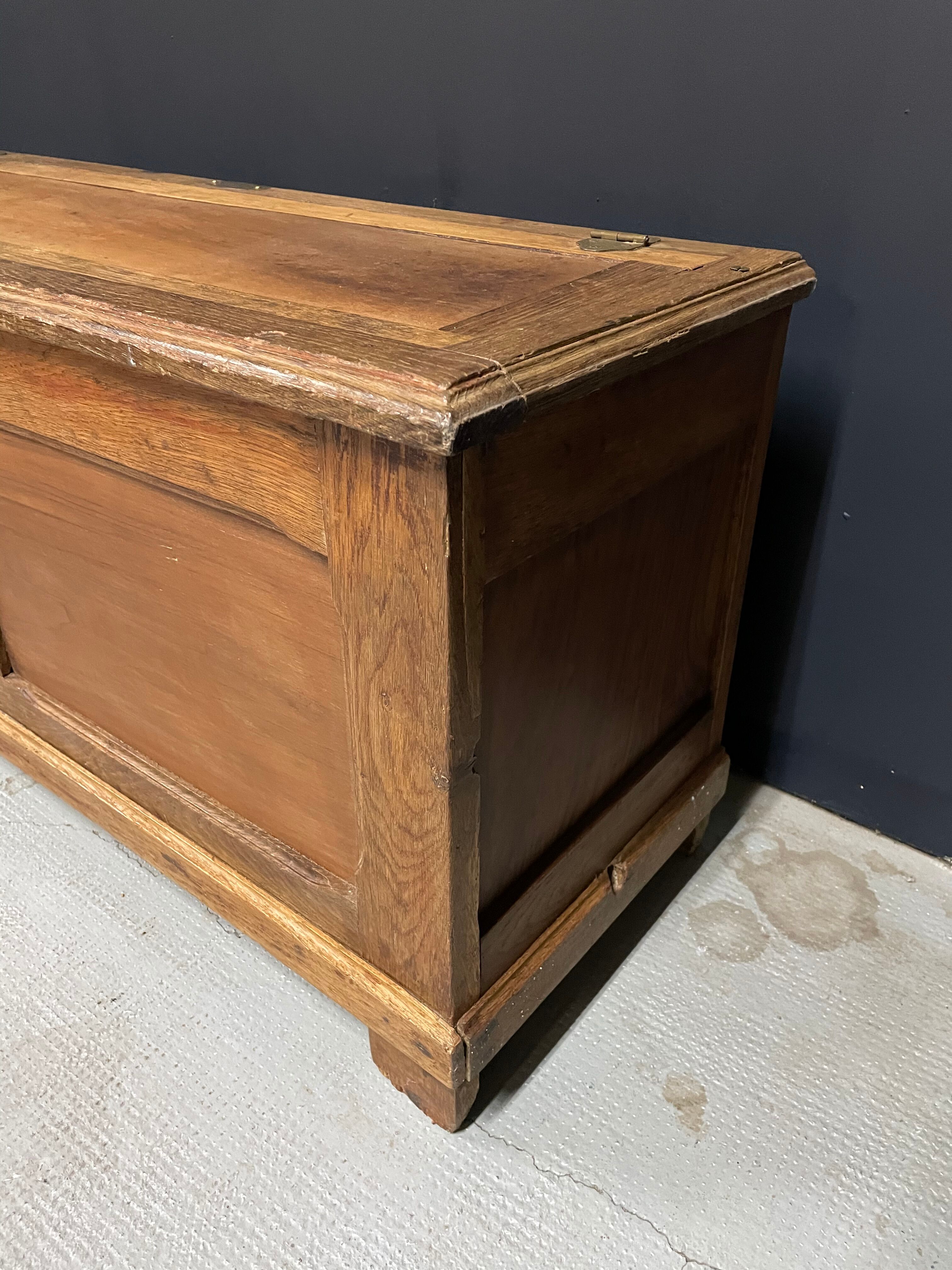 Ice old bistro trunk 1900 counter