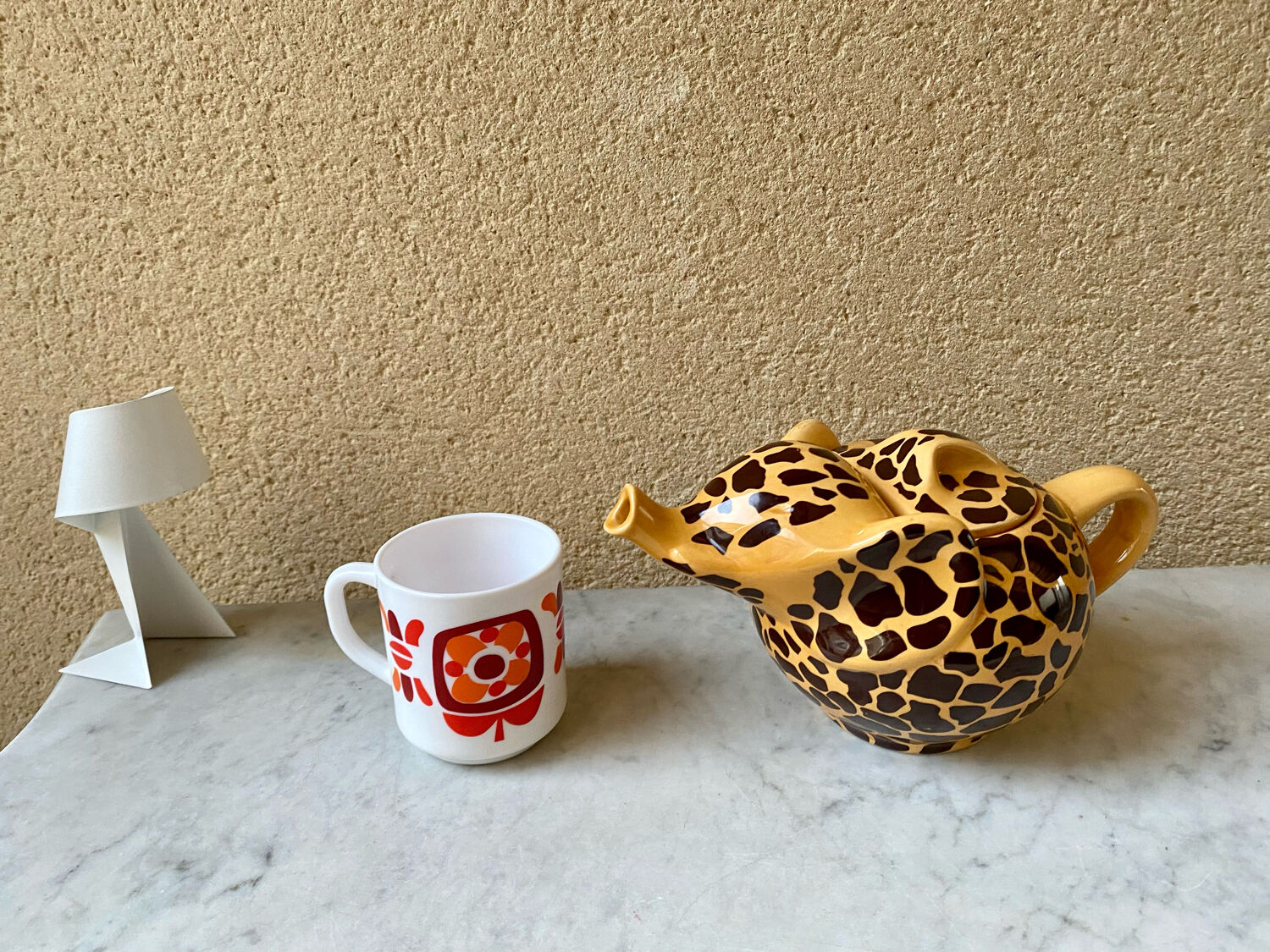 Teapot elephant glazed ceramic collector Giraffe 70s-80s