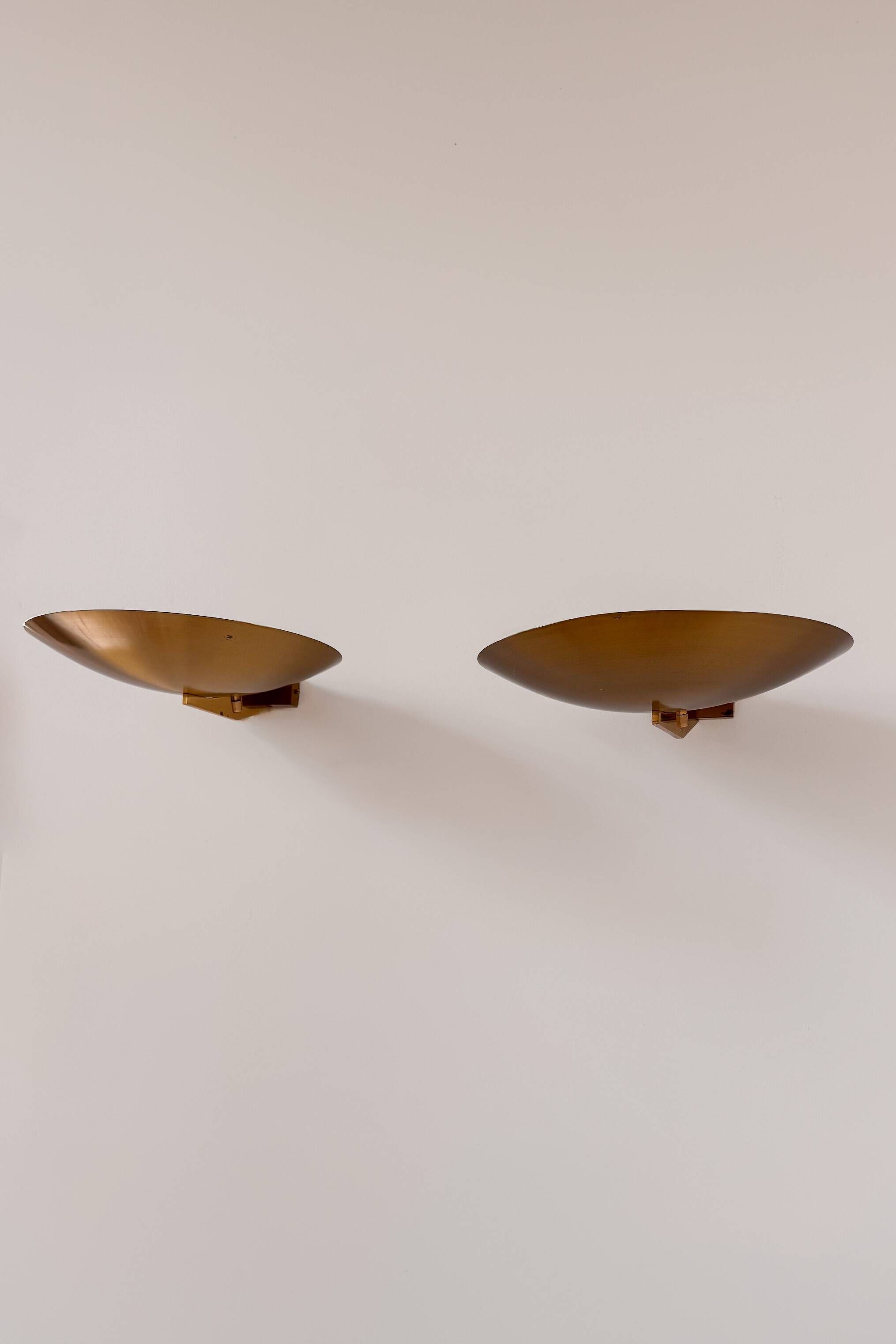 Pair of vintage brass wall lights, France 1970.