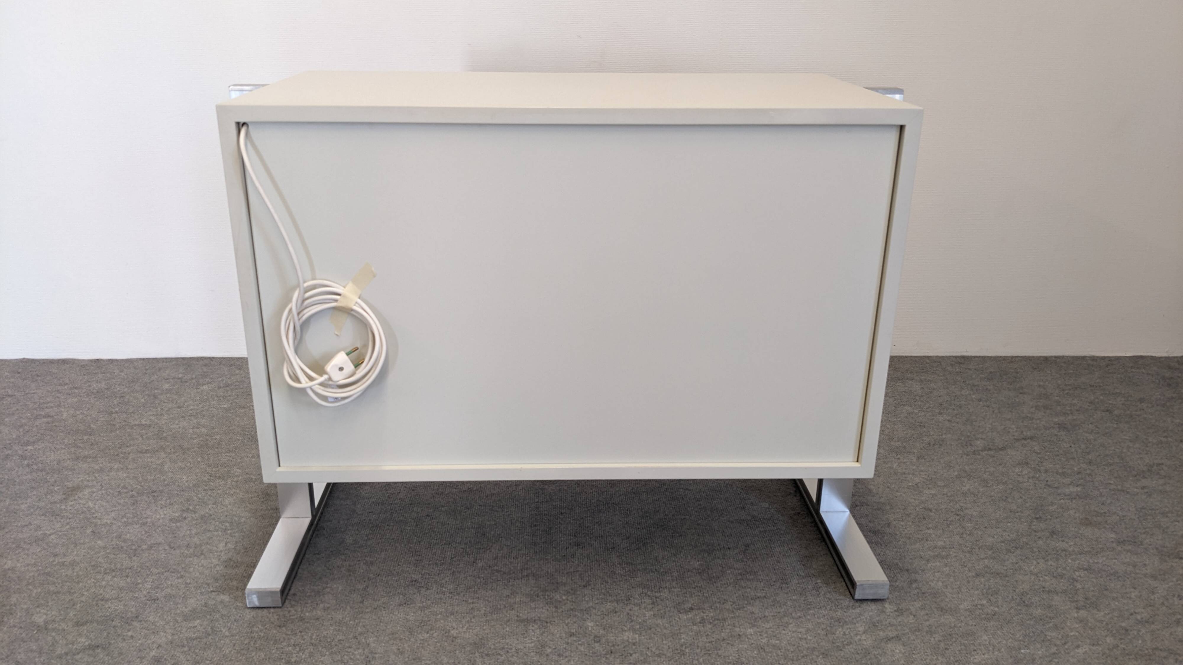Buffet bas vitré de Michel Ducaroy pour Ligne Roset, France vers 1970