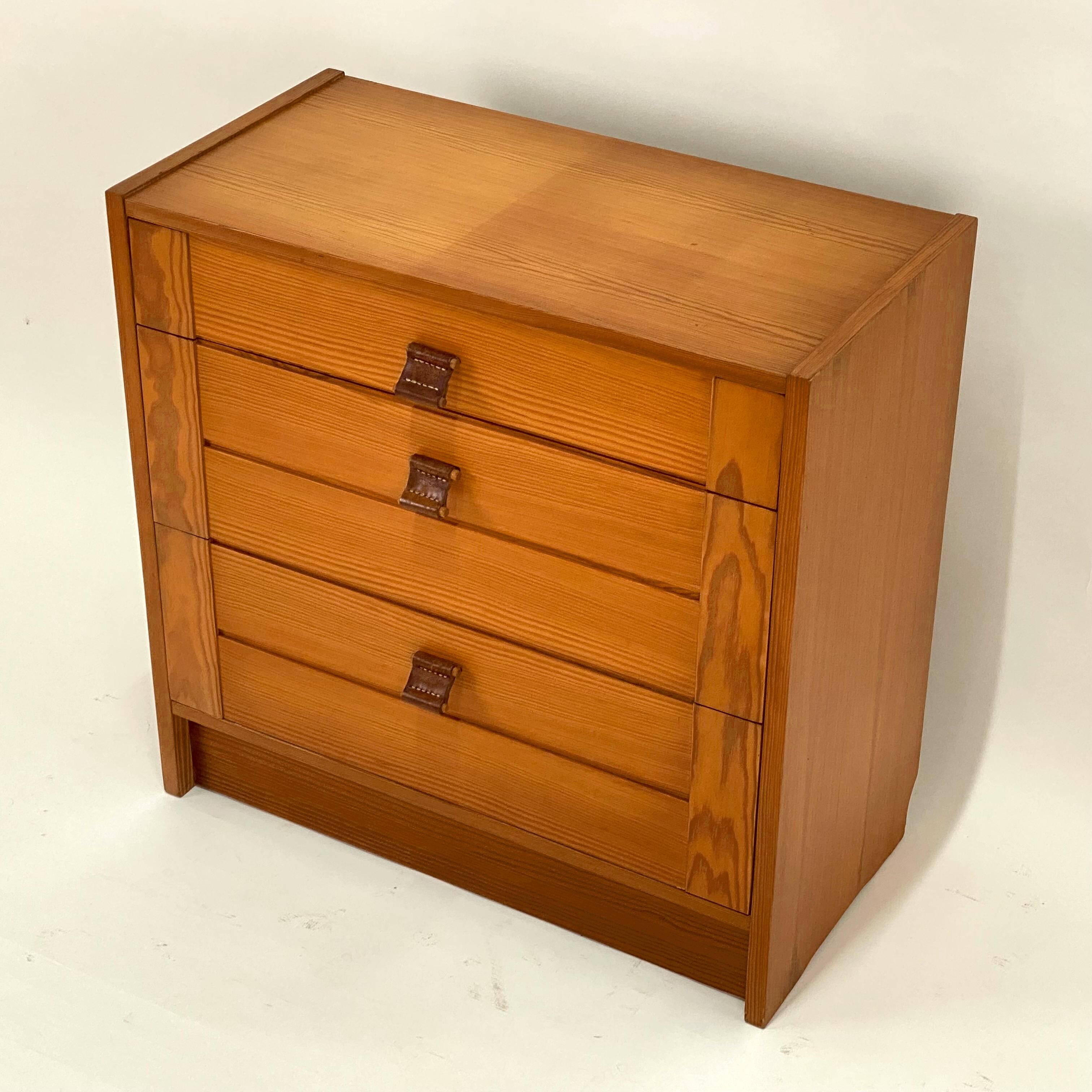 Antique 3 Drawer Chest of Drawers - Pitchpin and Leather - Vintage 70's - Scandinavian Style