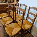 6 high-backed mulched chairs