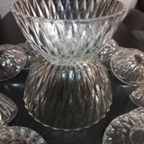 Service 3 salad bowls and Duralex cups