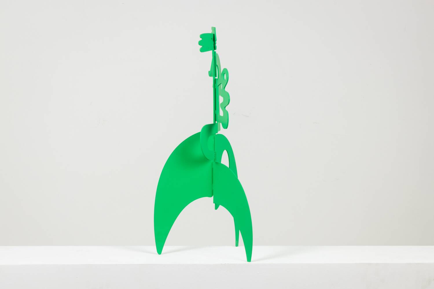 Antonine de Saint Pierre. Green sculpture “The Kiss”. Contemporary.