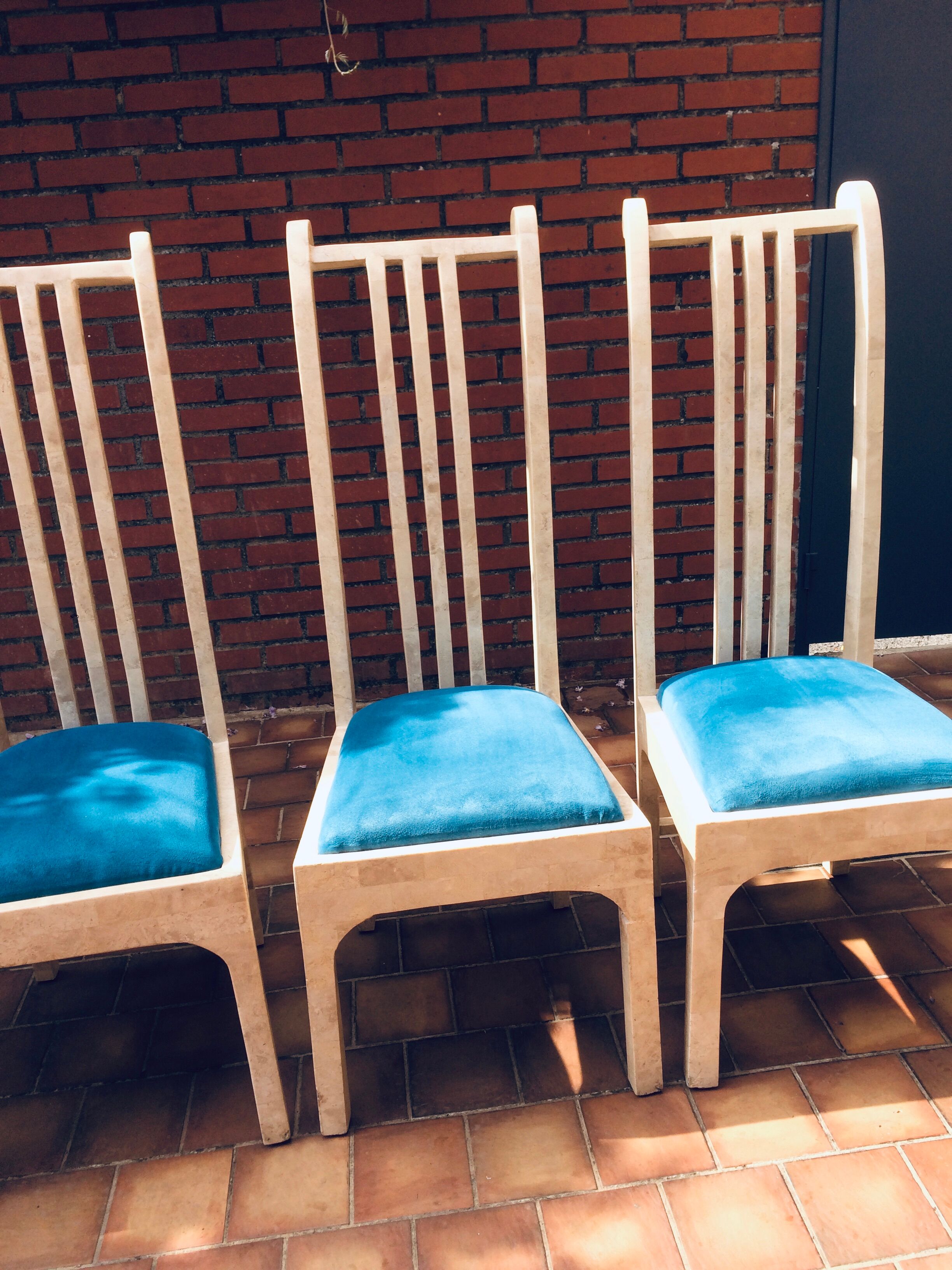 Chaises vintage et design en marbre blanc
