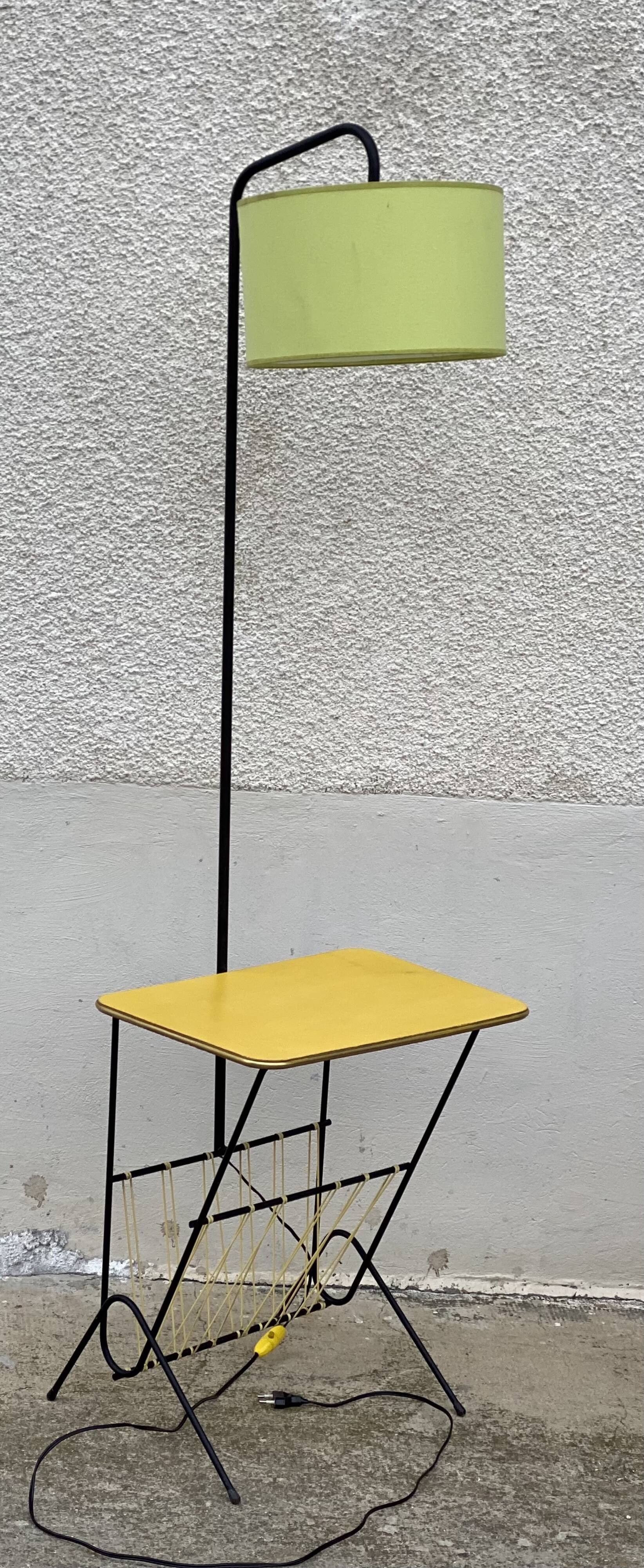 Vintage 1950s black and yellow table lamp.