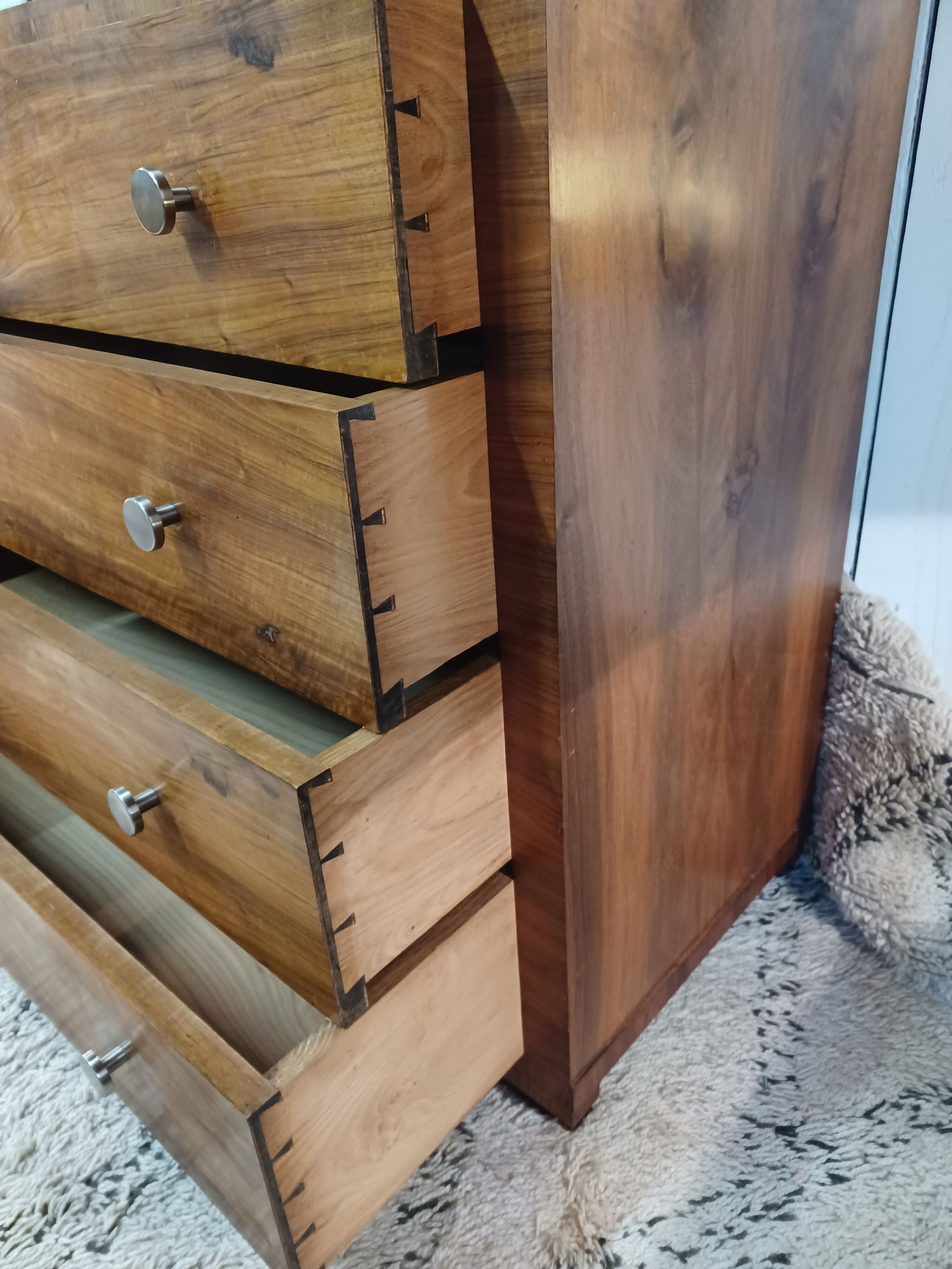 Art Deco chest of drawers