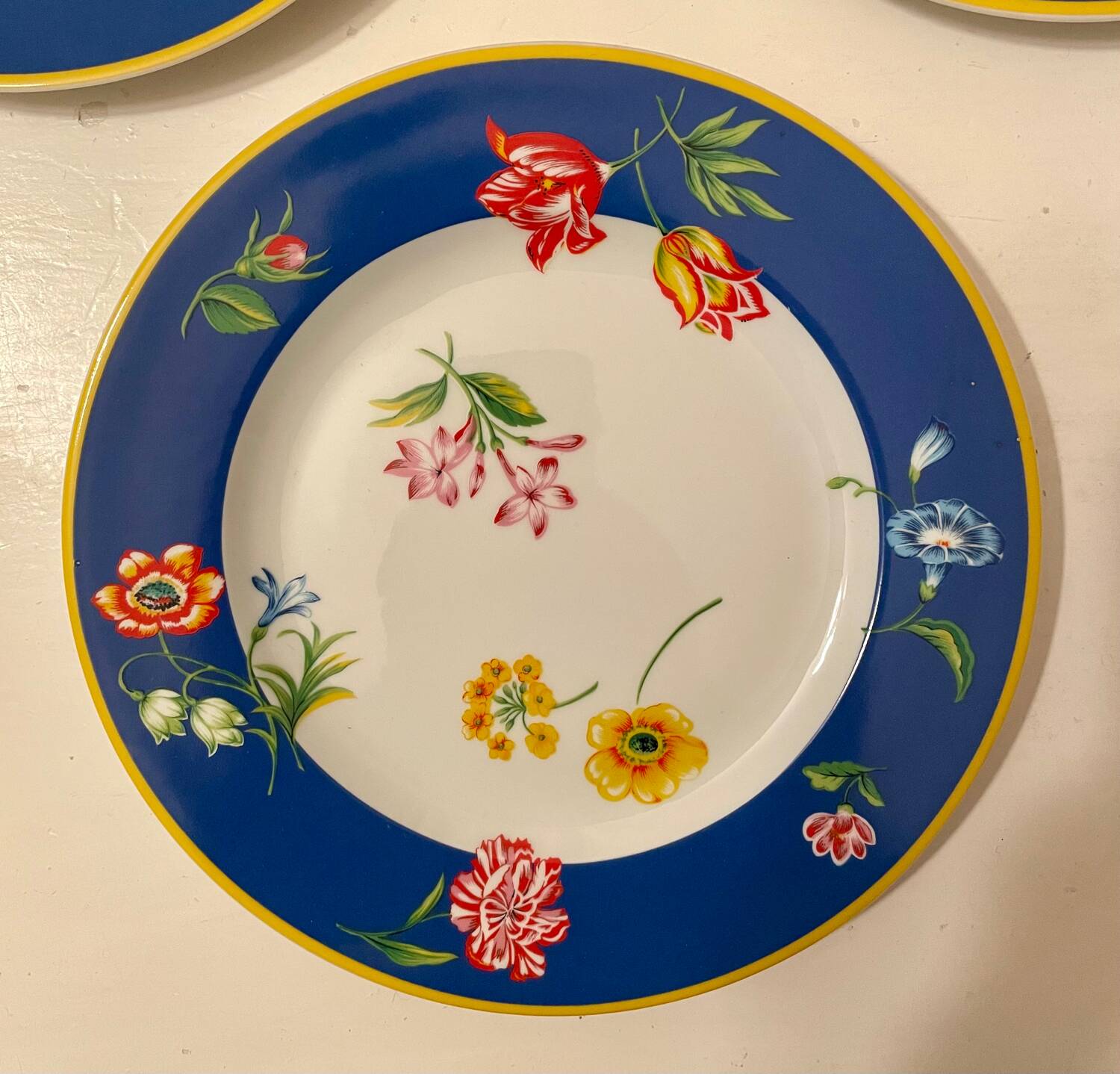 Kenzo porcelain dessert plates
