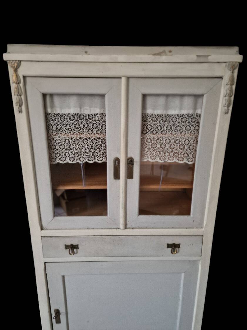Buffet painted, 3 doors, 1 drawer