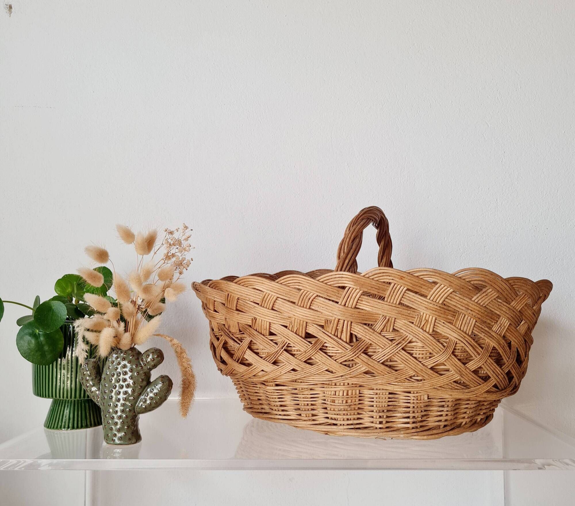 Vintage wicker basket – bohemian decorative storage