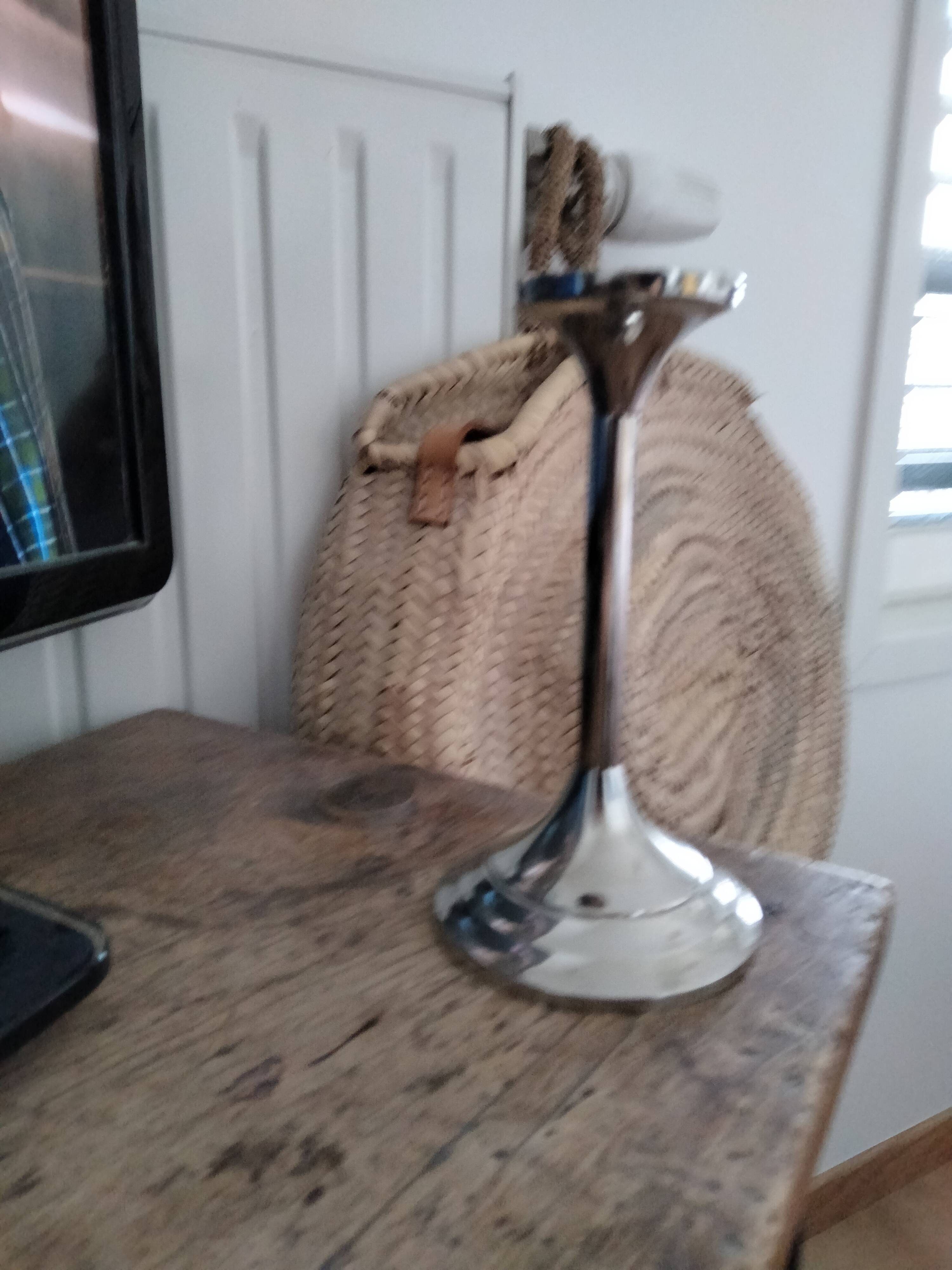 Gilde candle holder in chrome-plated brass