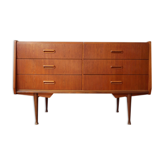 Scandinavian chest of drawers