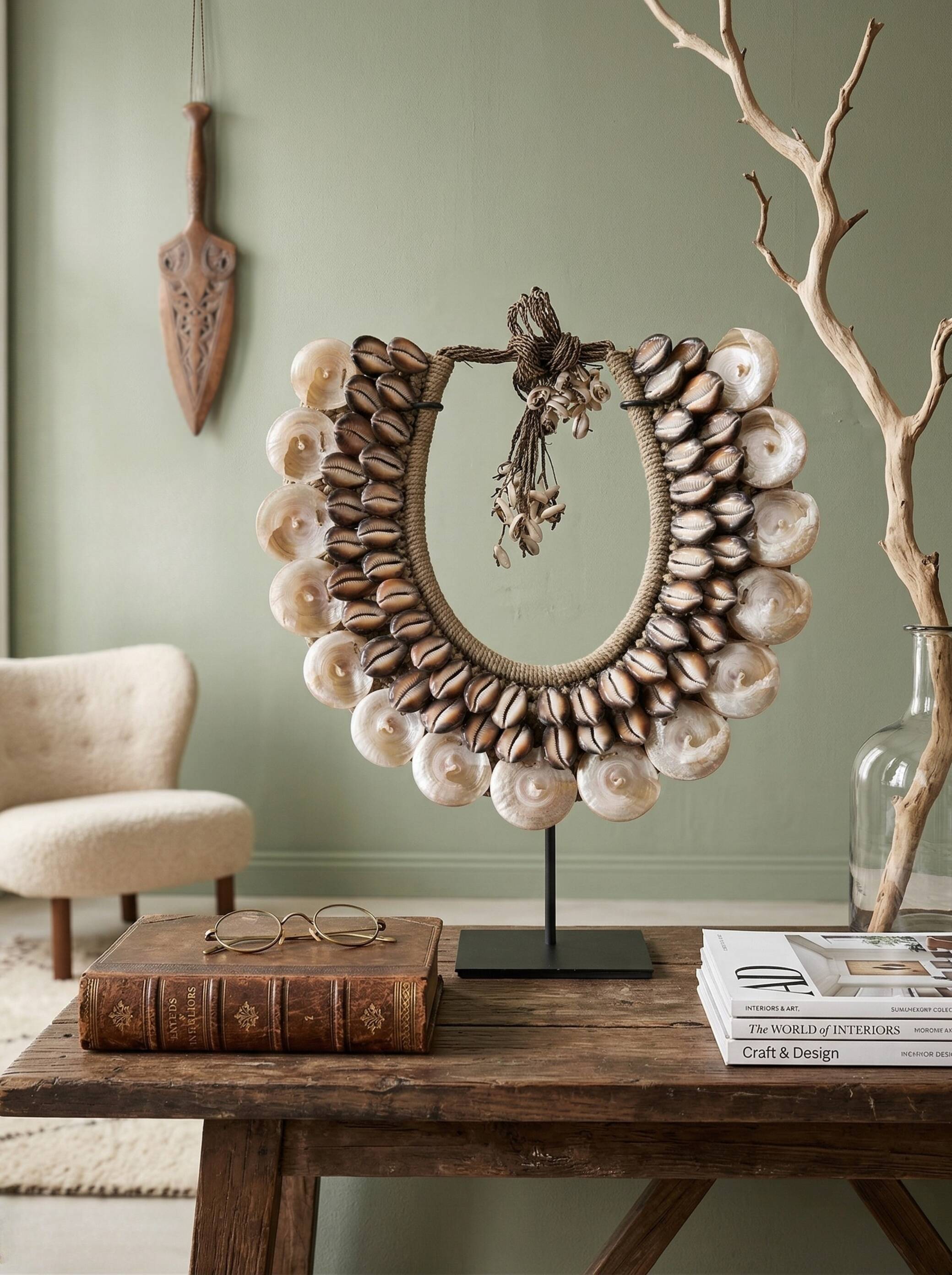 Ornement ethnique décoratif en coquillages – Océanie