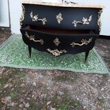 Black chest of drawers