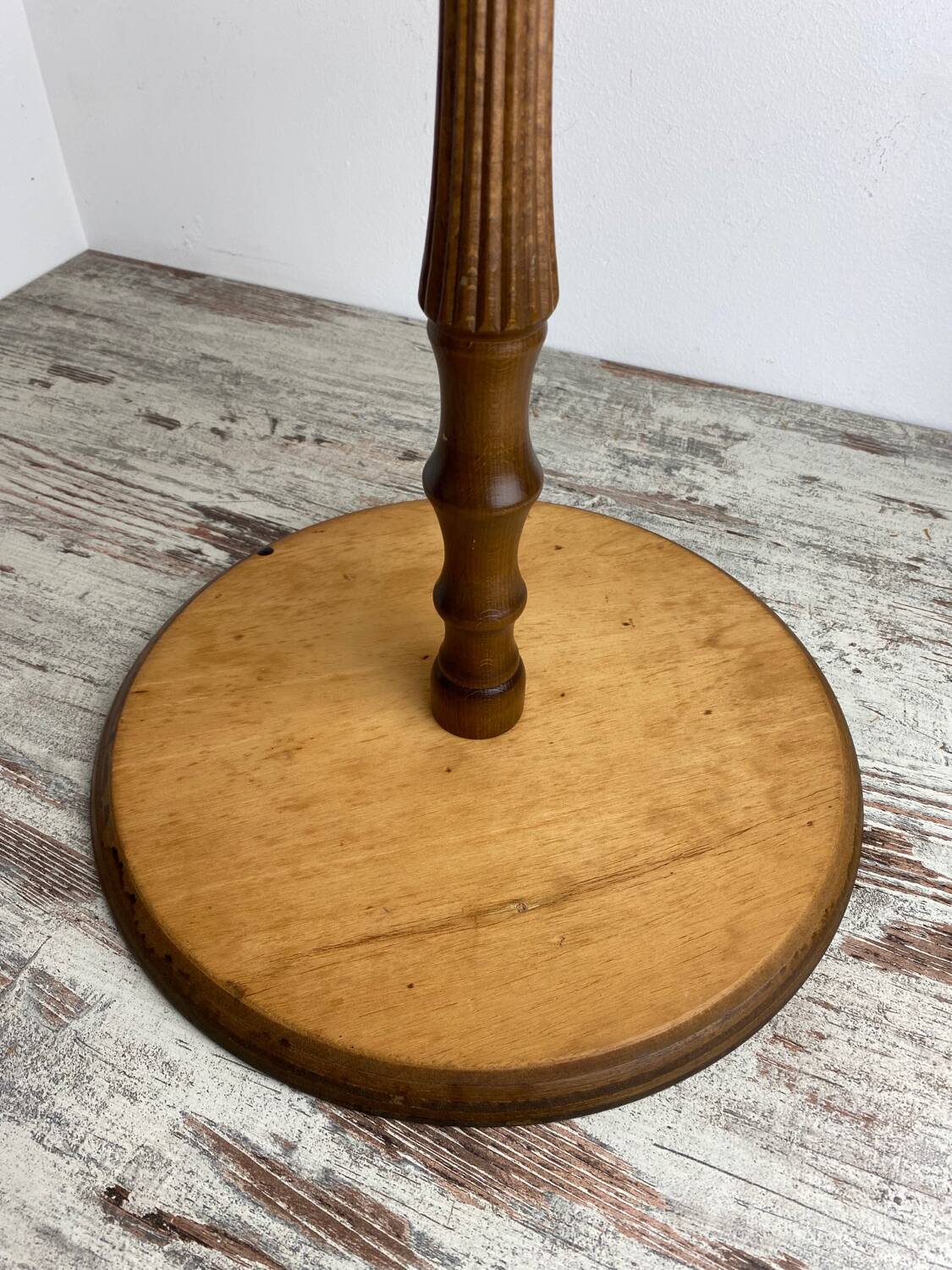 Wooden pedestal table