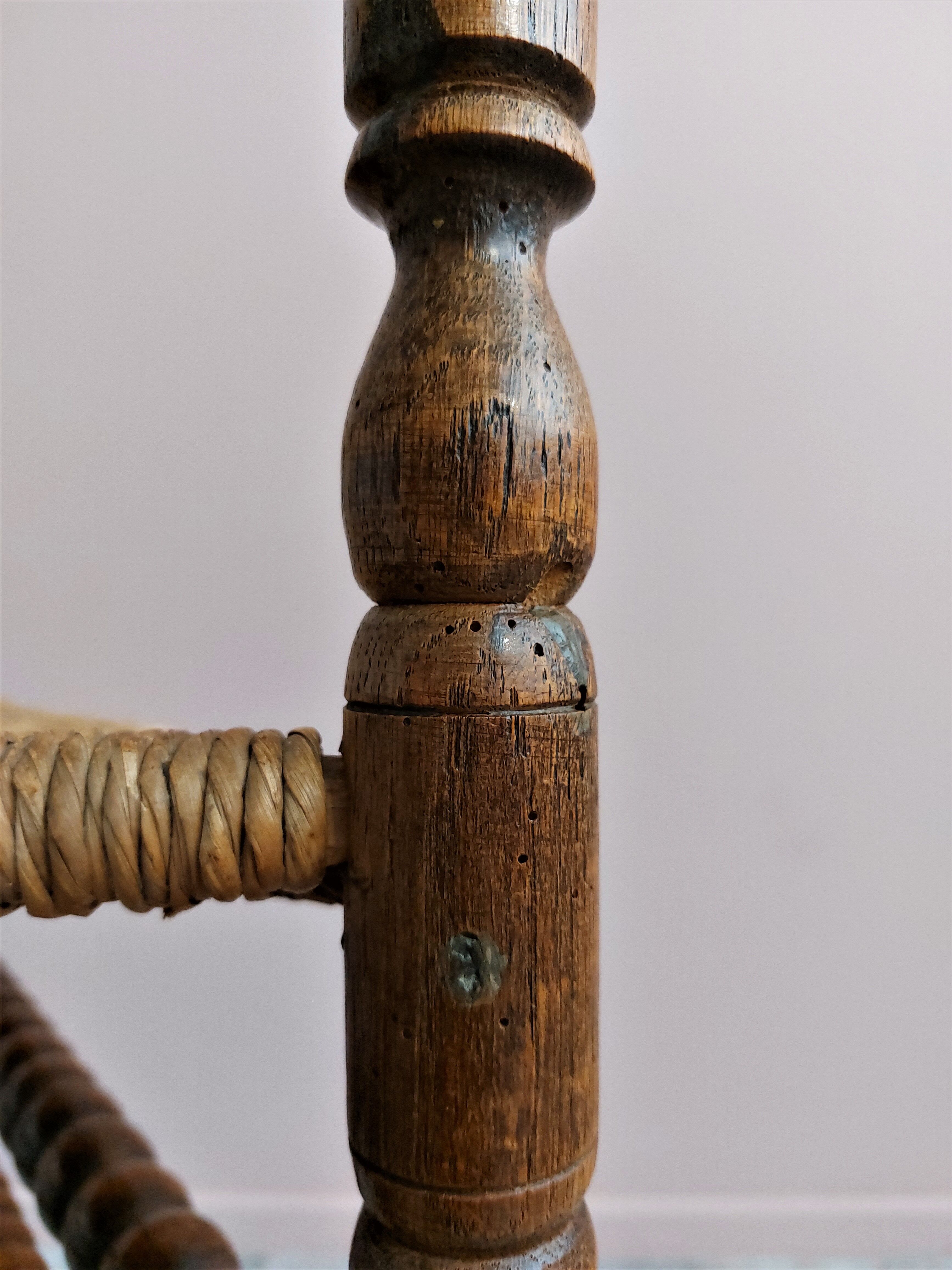 Chaise triangulaire hollandaise Bobbin Turners, années 1900.