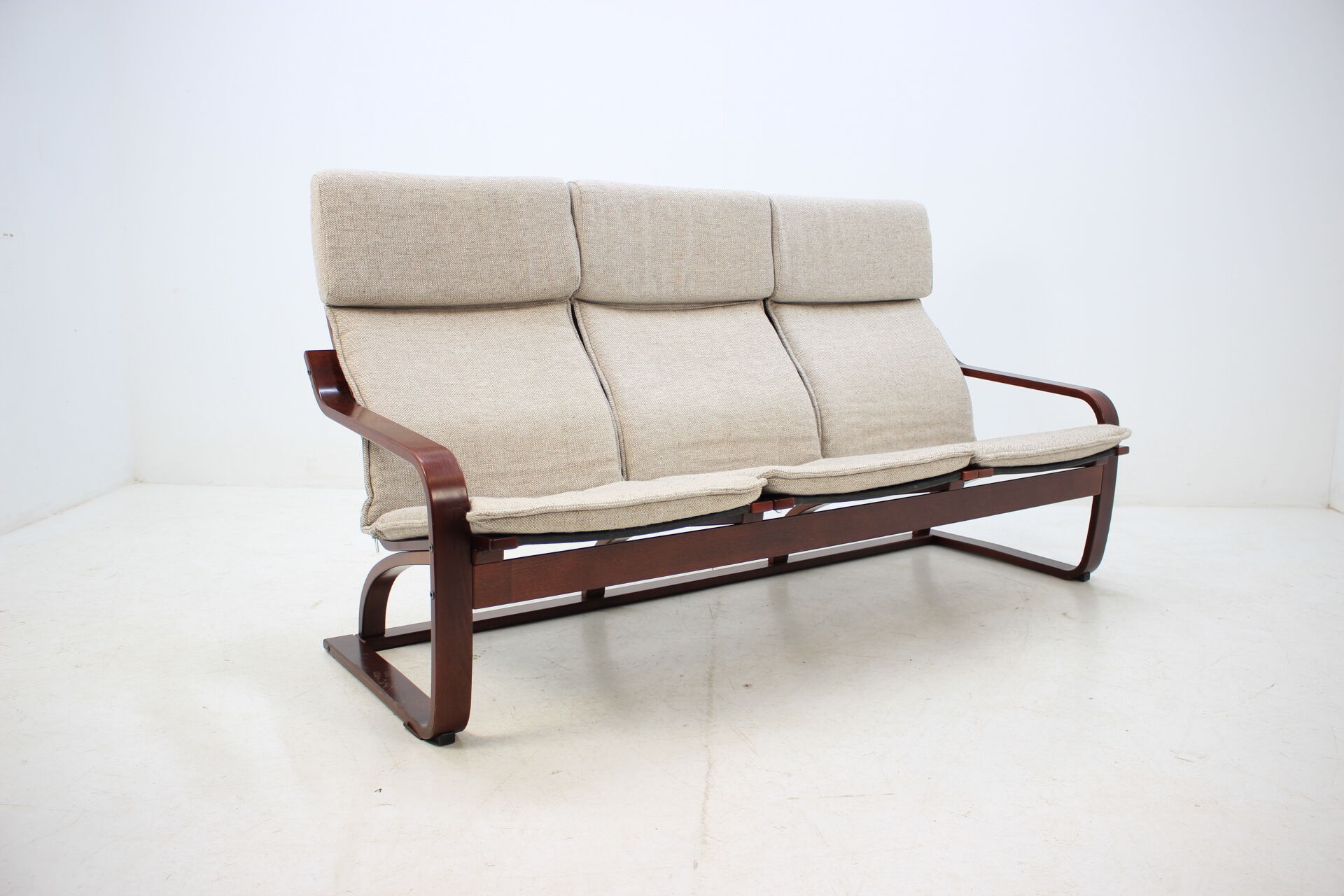 1980s Bentwood Three Seater Sofa, Ton Czechoslovakia