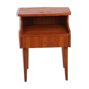 Table de chevet ouverte