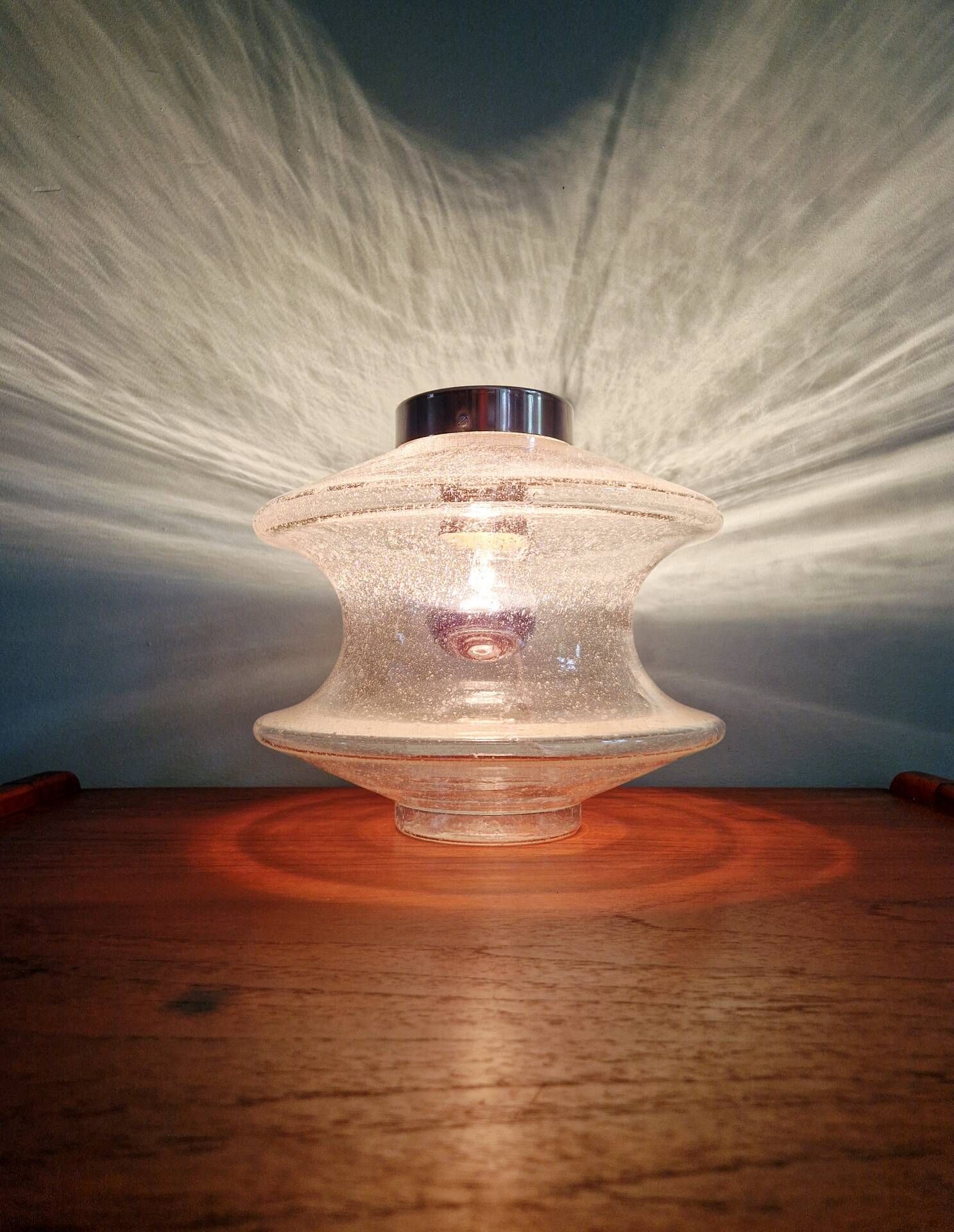 Plafonnier meerpaal en verre bullé transparent, raak amsterdam, 1970