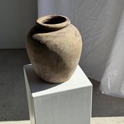 Borneo vase in brown terracotta (1) H35 D23