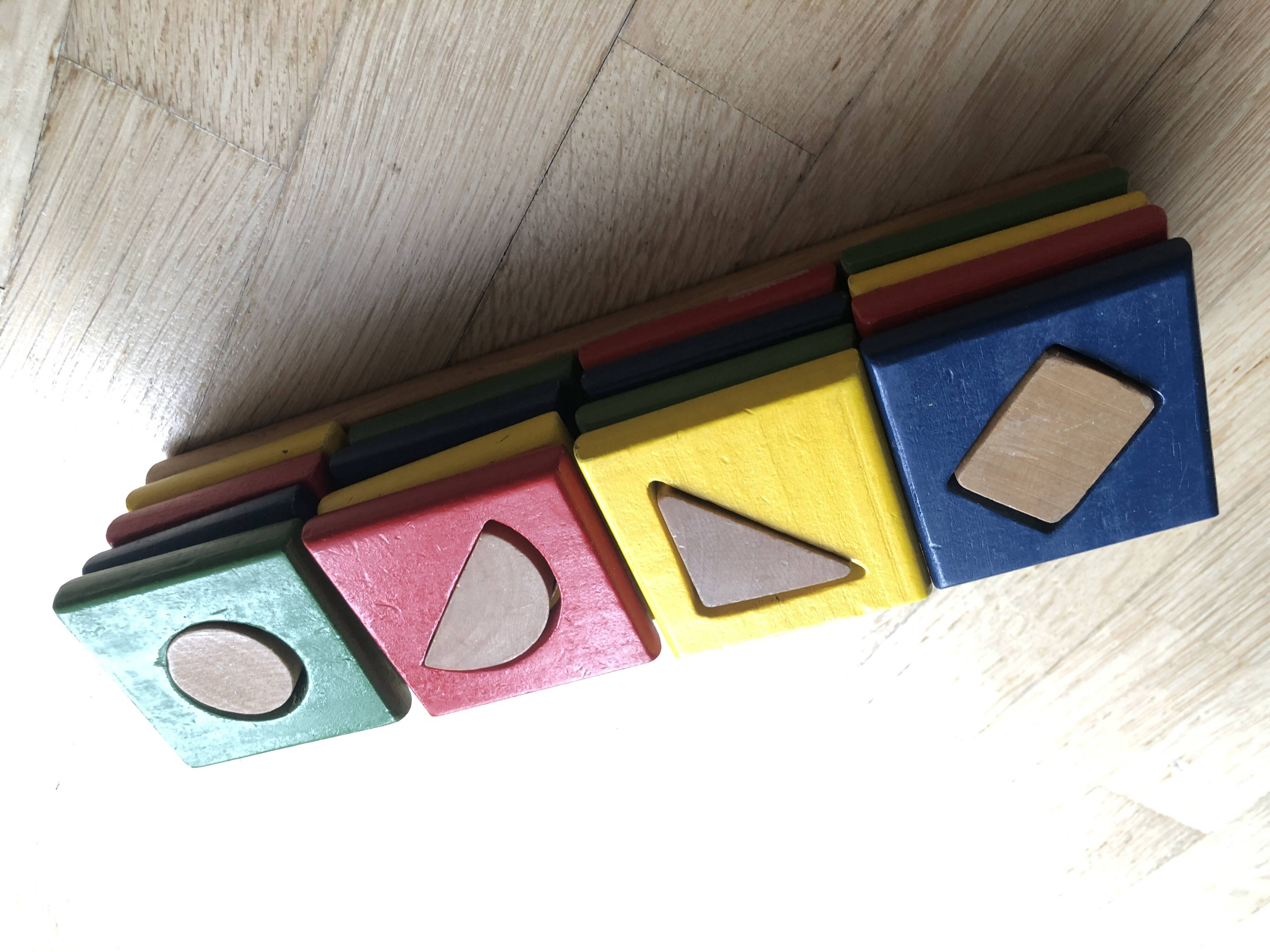 Vintage wood construction game