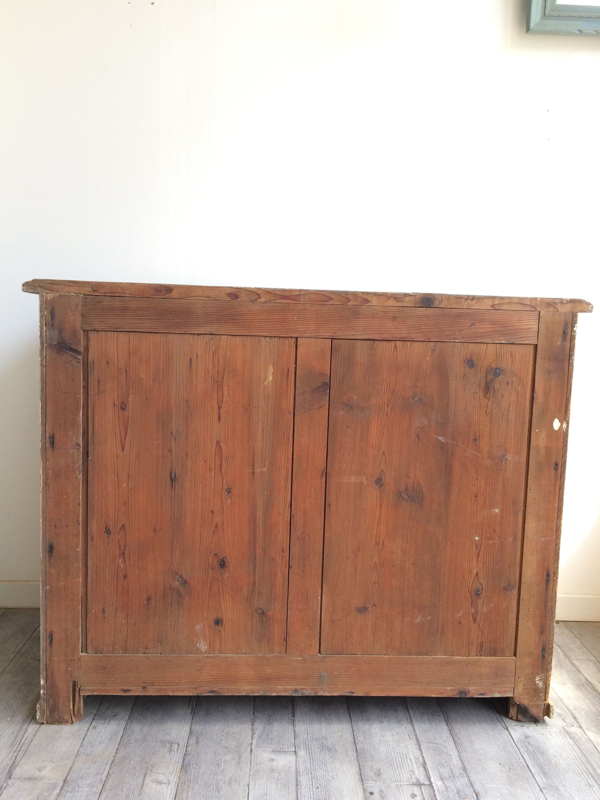 Parisian buffet wood raw