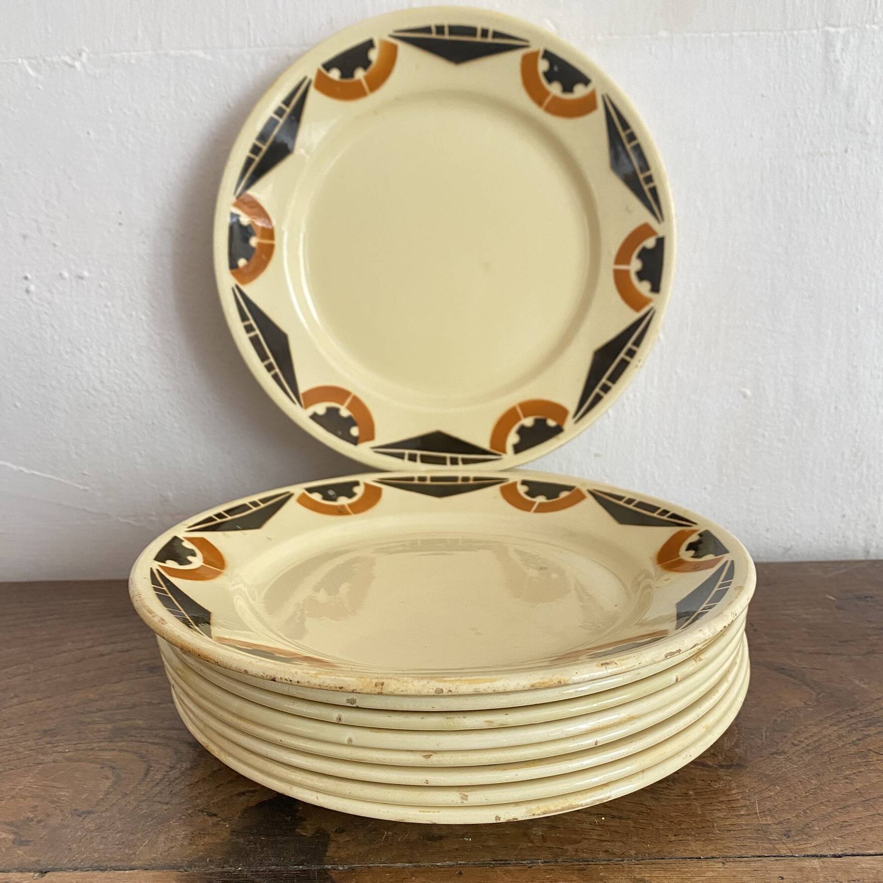 Art Deco flat plates
