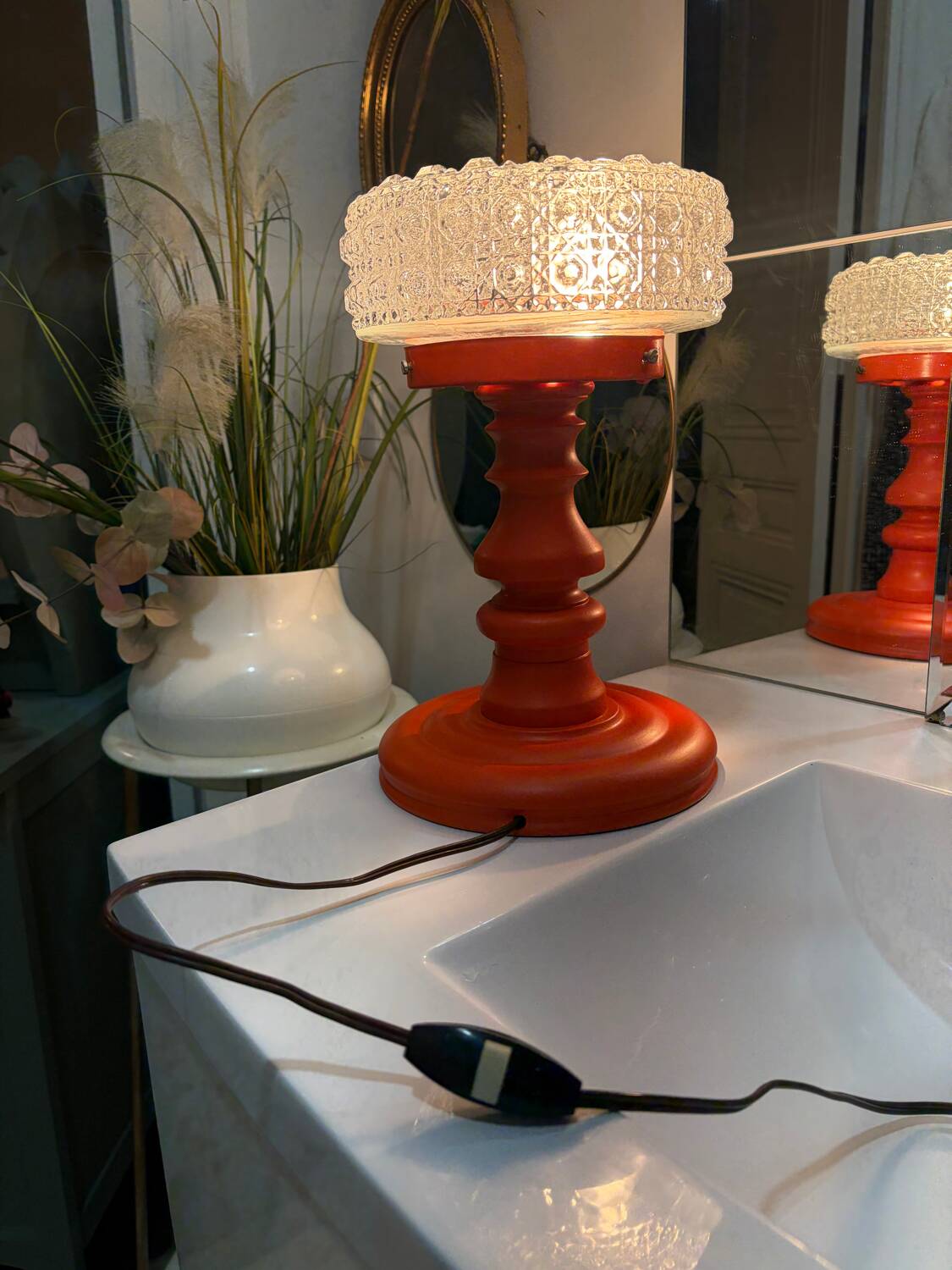 Space Age style lamp