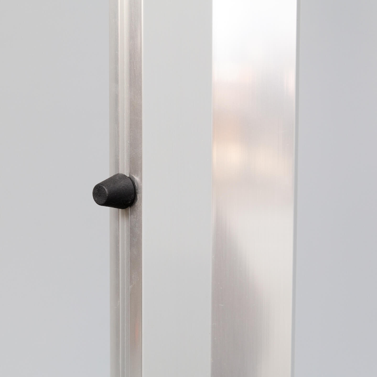 Hannes Wettstein ‘Ypsilon” floorlamp for Belux