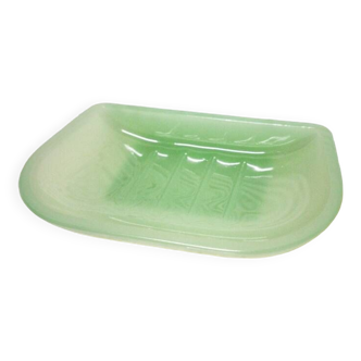 Opaline soap dish