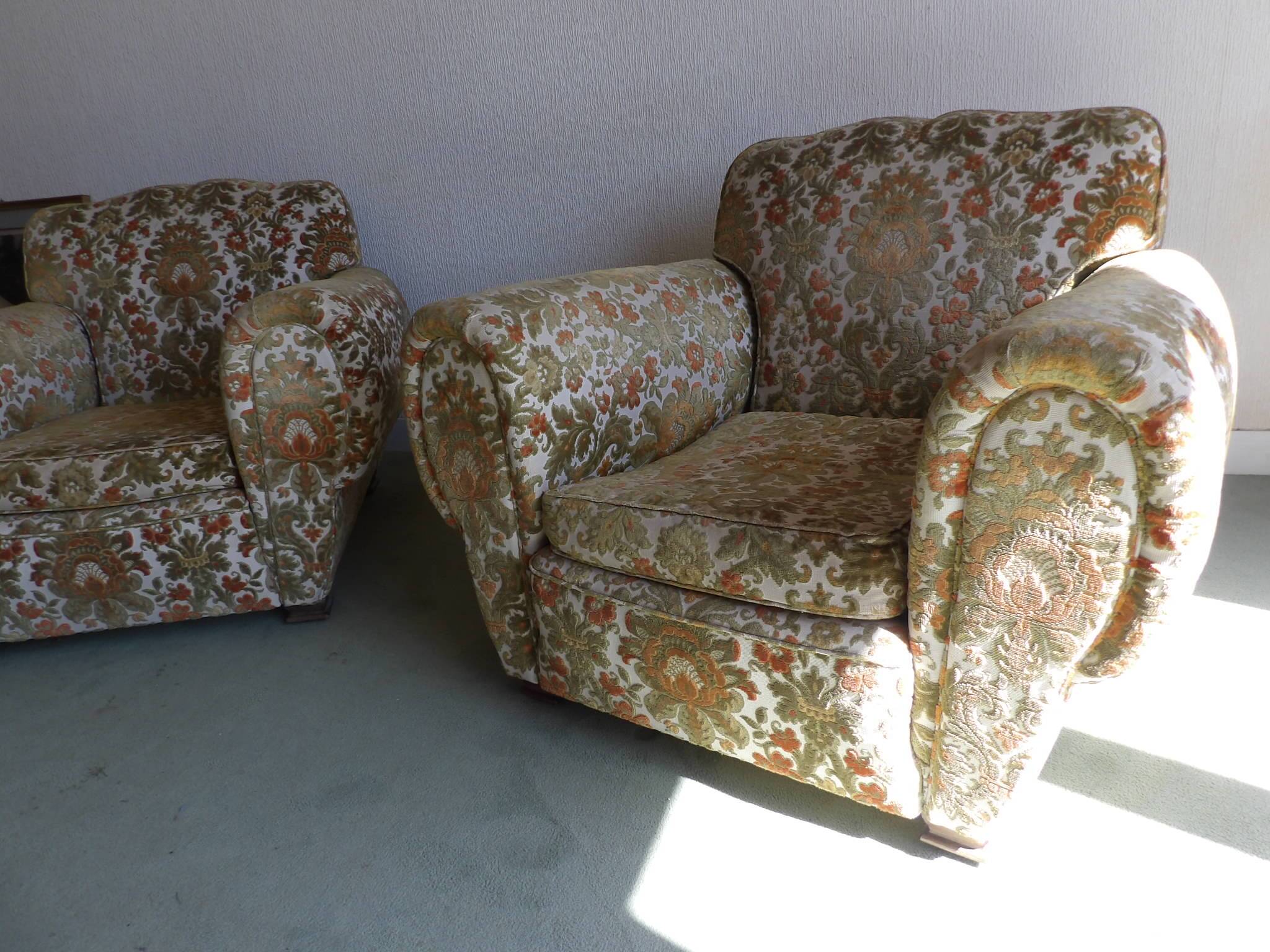 Paire de fauteuils club en tissu