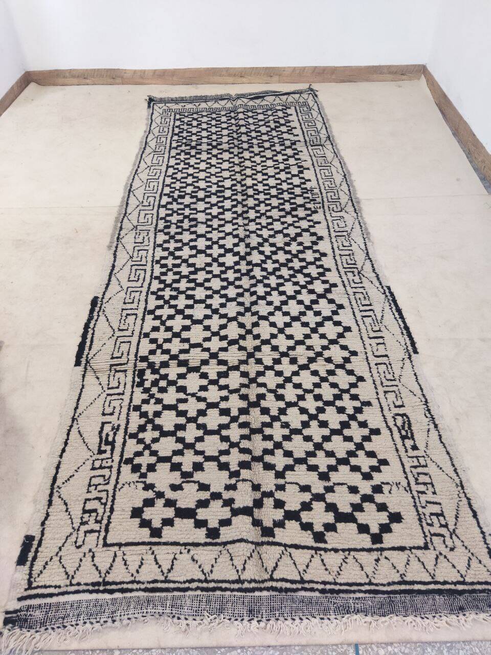 Handmade Moroccan Berber rug 345 X 125 CM