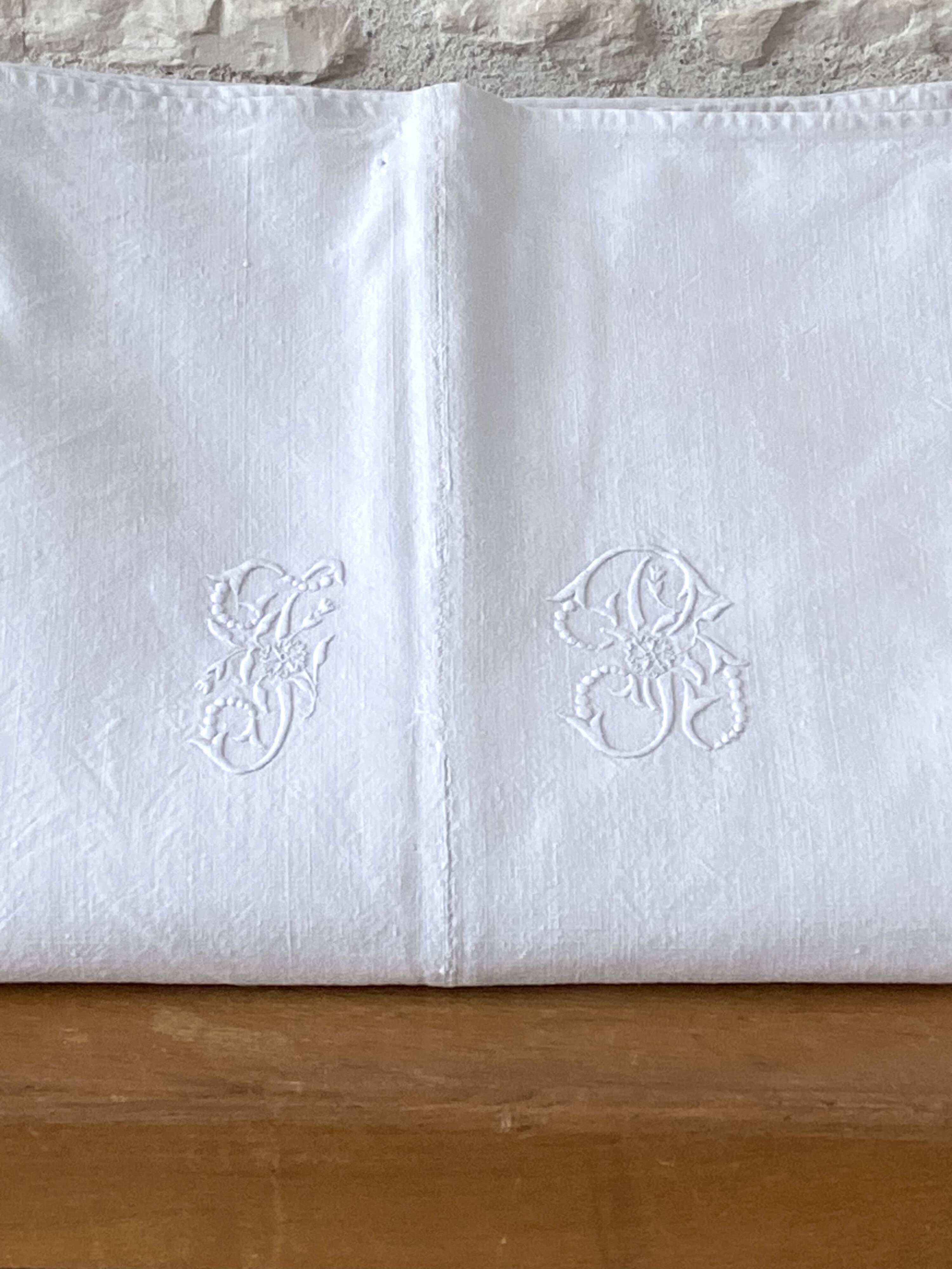 Drap métis avec monogramme