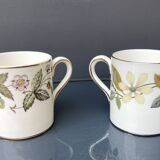 2 Wegdwoog porcelain cups
