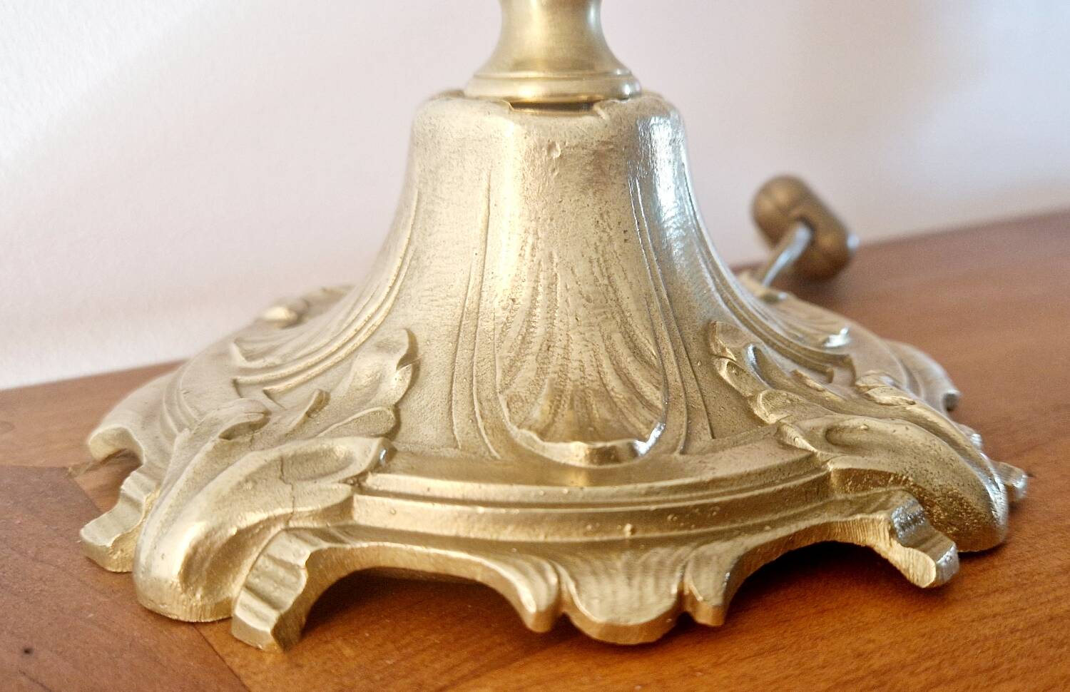 Art Nouveau style lamp by Müller Frères