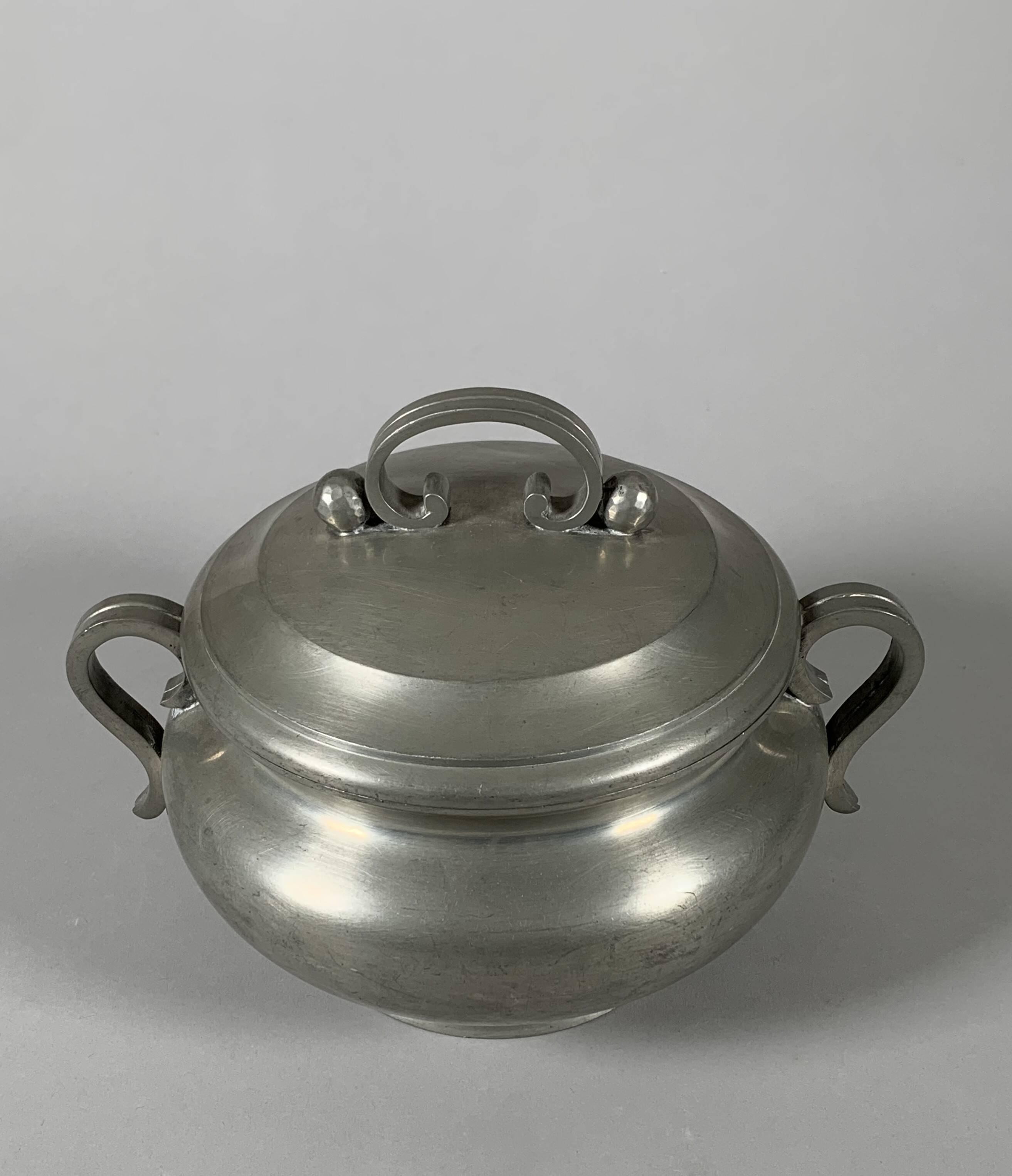 Soup tureen Signed Jean Despres (1889 - 1980) Modernist Style