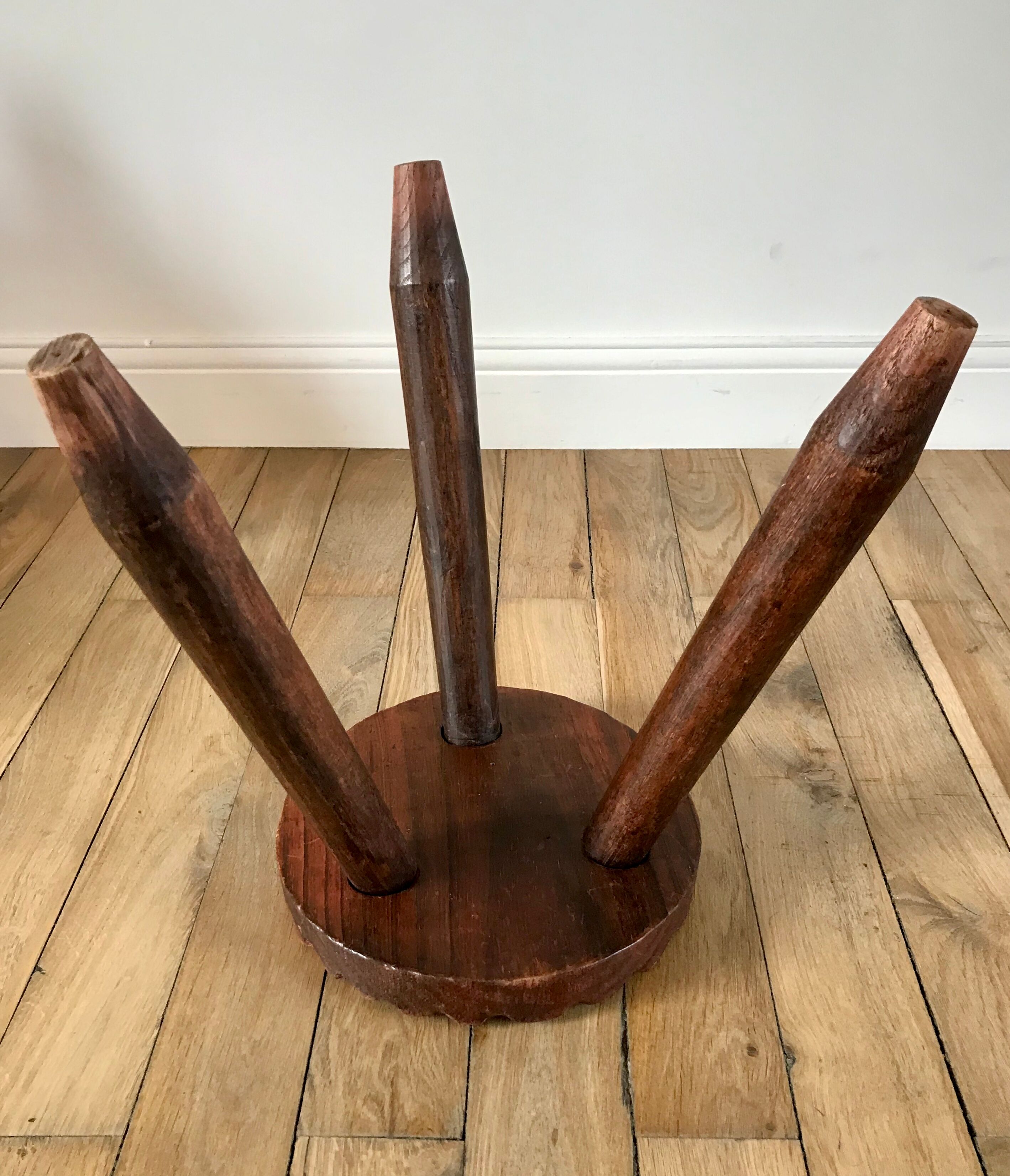 Wooden tripod stool 40s-50s