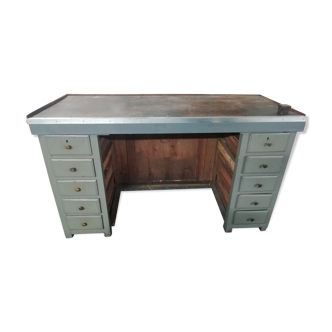 Workbench with 10 drawers