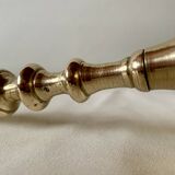 Paire d'anciens bougeoirs en laiton