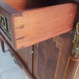 Buffet desserte Louis XVI en placage d'acajou et marqueterie de bois précie