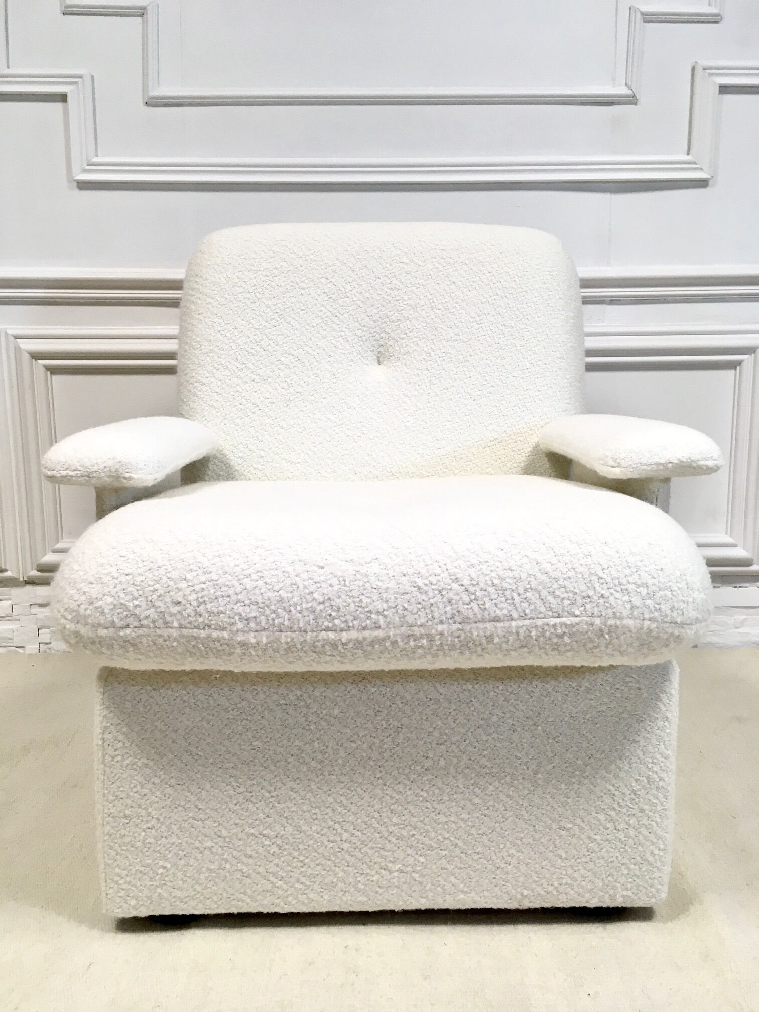 Fauteuil vintage en laine bouclée