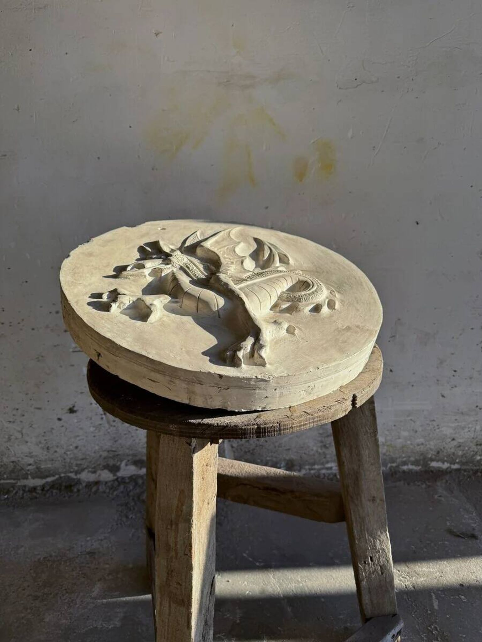 Dragon en plâtre par Walter De Buck