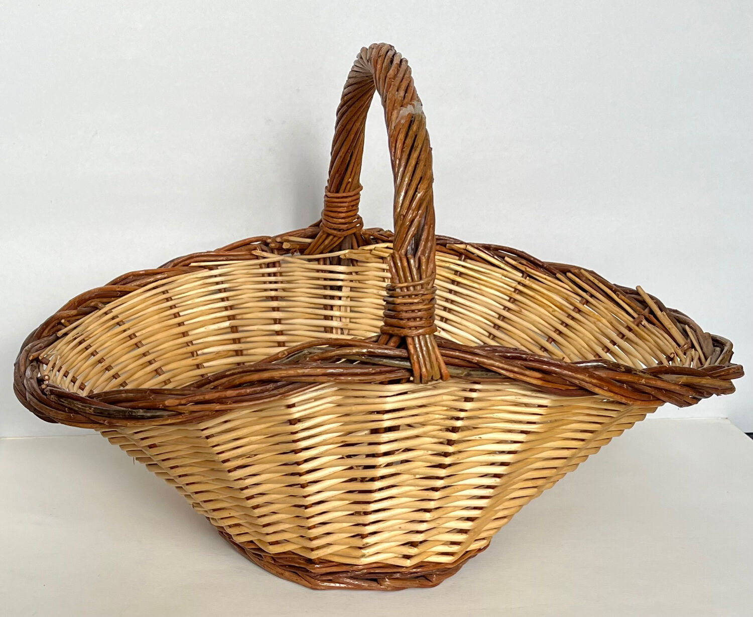 Wicker basket
