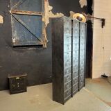 Strafor 3-column clamshell cabinet