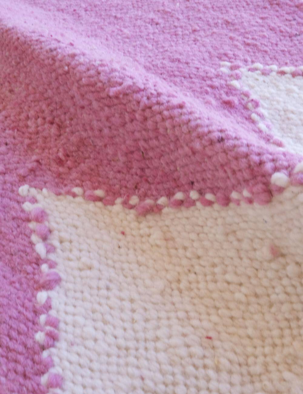 Pink Kilim Rug - 256 x 186 cm