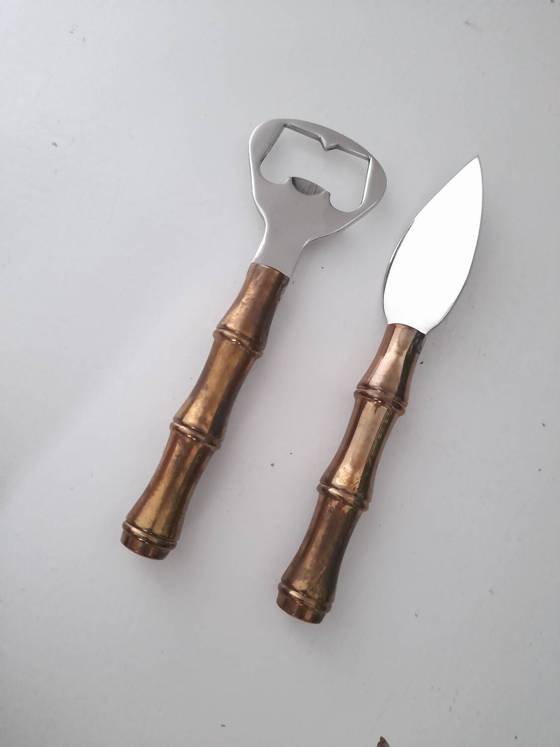 Ouvre bouteille et couteau manche bambou laiton